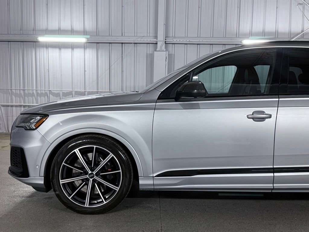 Used 2021 Audi SQ7 Premium Plus w/ Executive Package image 15