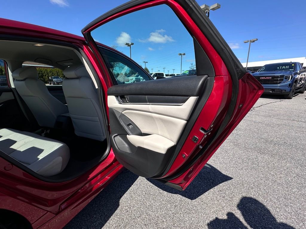 Used 2020 Honda Accord LX image 16