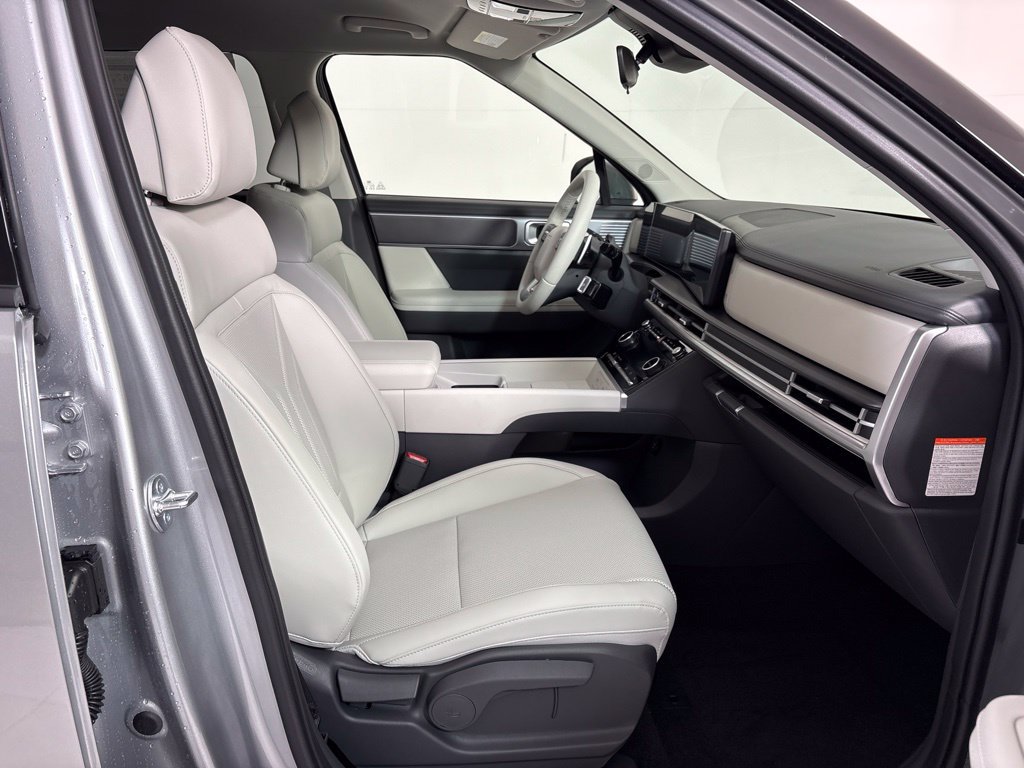 New 2027 Hyundai Santa Fe SEL FWD image 12