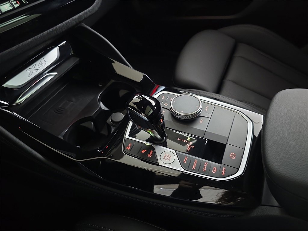 Used 2025 BMW X4 xDrive30i image 28