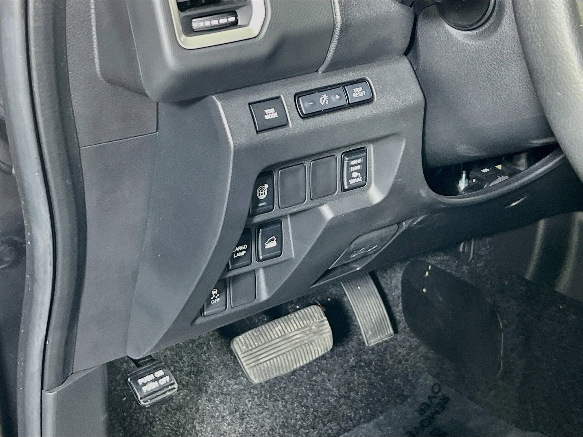 Used 2024 Nissan Frontier SV w/ SV Convenience Package AWD/4WD image 10