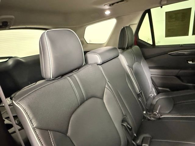 Used 2025 Honda Pilot Elite image 48