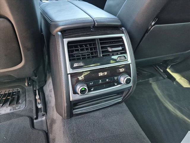 Used 2020 BMW 740i xDrive w/ M Sport Package AWD/4WD image 18