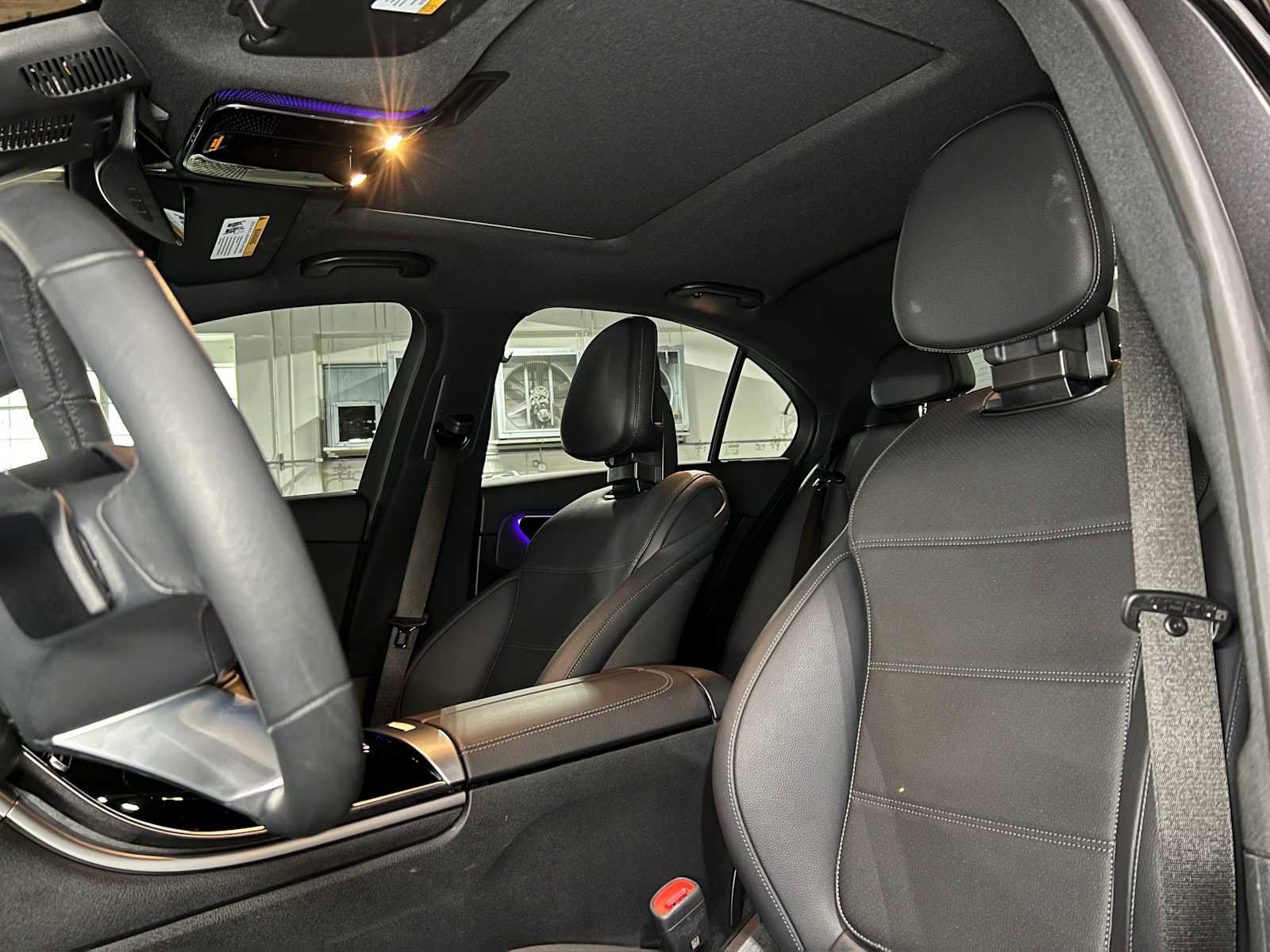 Used 2025 Mercedes-Benz C 300 4MATIC Sedan image 25