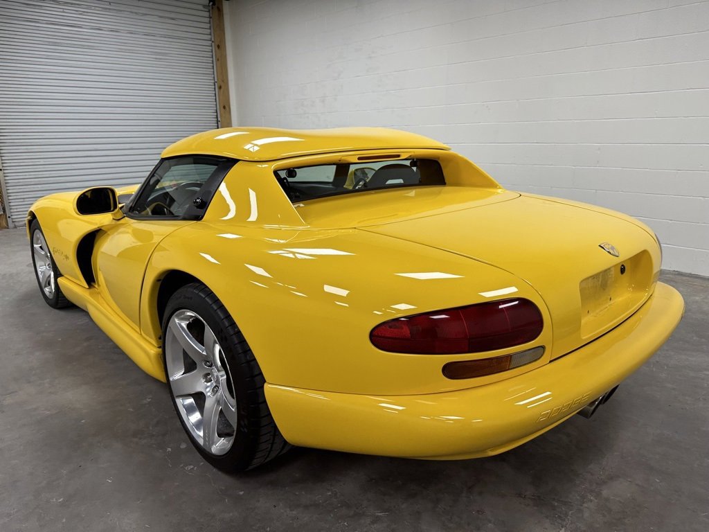 Used 2002 Dodge Viper RT/10 image 9