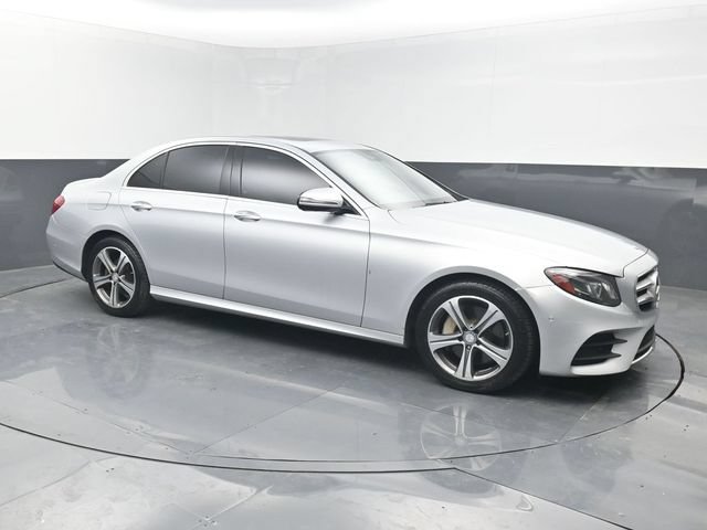 Used 2017 Mercedes-Benz E 300 4MATIC image 8