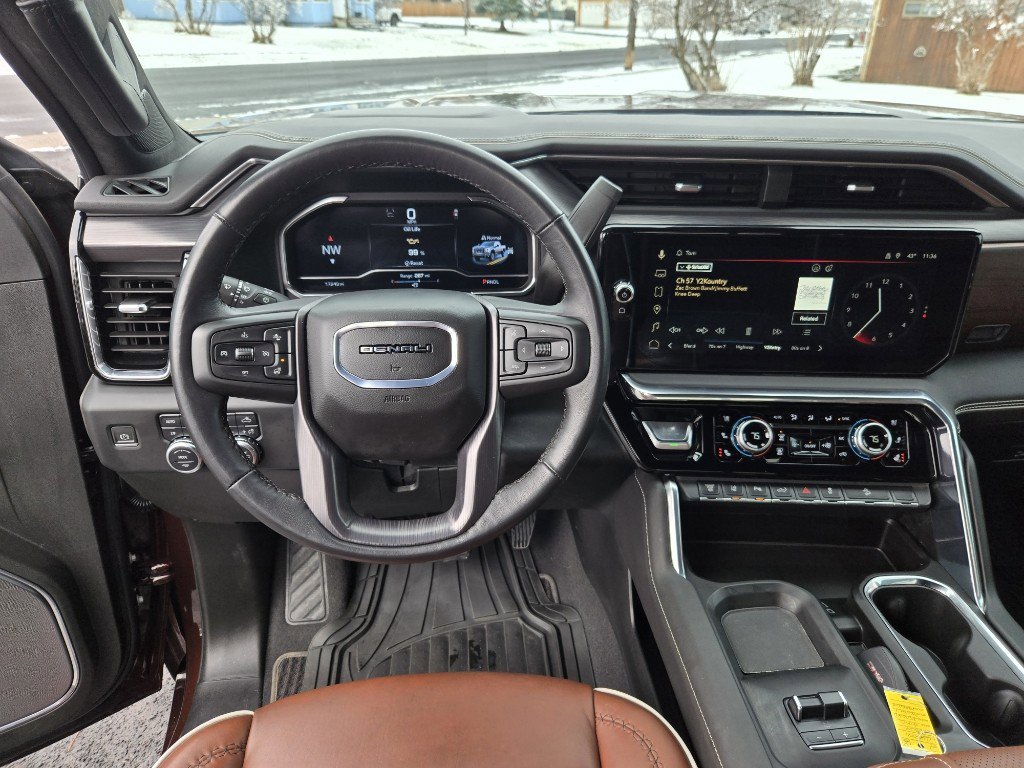 Used 2024 GMC Sierra 2500 Denali Ultimate image 13