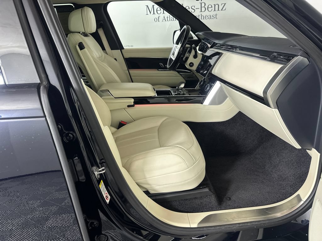 Used 2023 Land Rover Range Rover SE AWD/4WD image 13