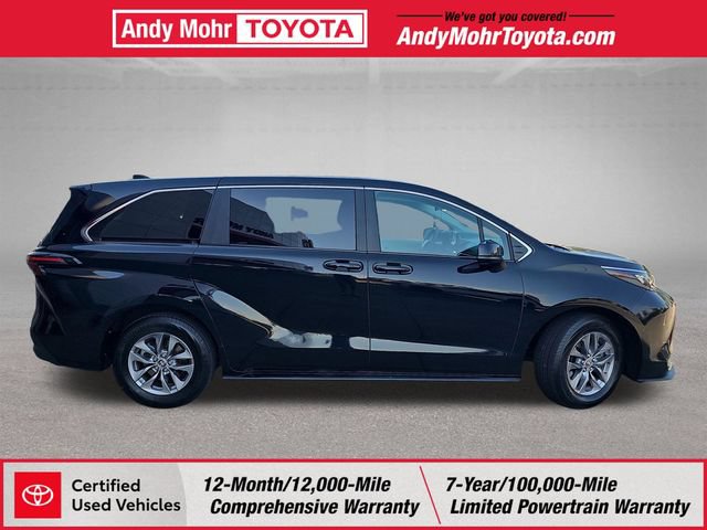 Certified 2024 Toyota Sienna LE FWD image 8