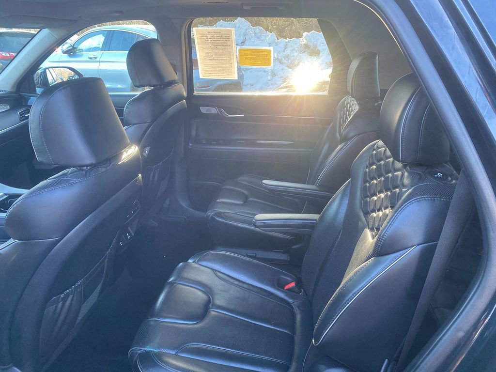 Used 2021 Hyundai Palisade Limited w/ Cargo Package image 24