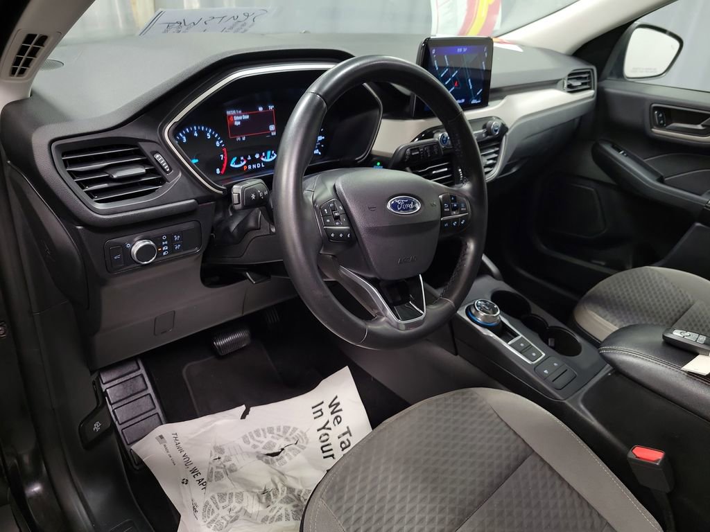 Used 2022 Ford Escape SE w/ SE Sport Appearance Package FWD image 13