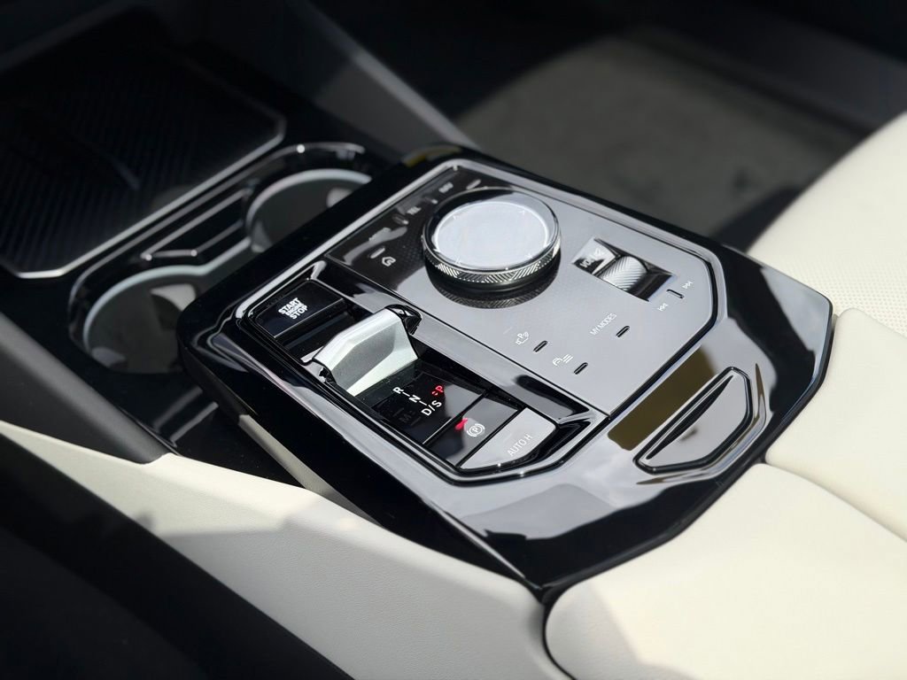 New 2027 BMW 530i xDrive AWD/4WD image 17