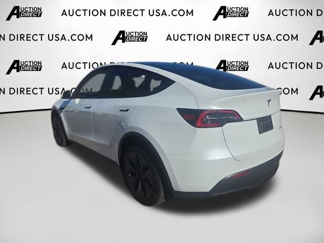 Used 2025 Tesla Model Y Long Range image 31