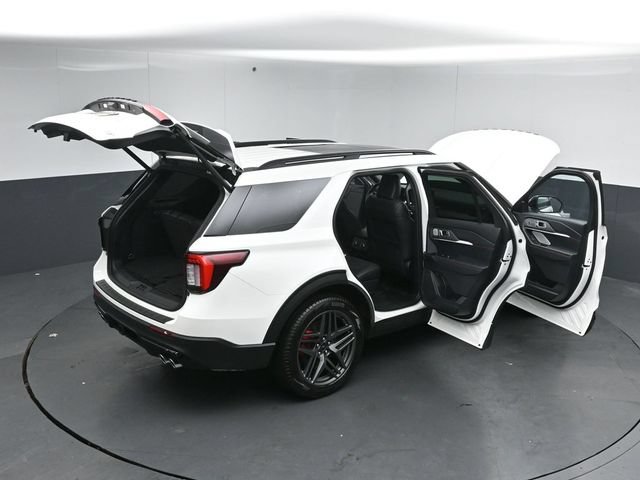 Certified 2025 Ford Explorer ST AWD/4WD image 61