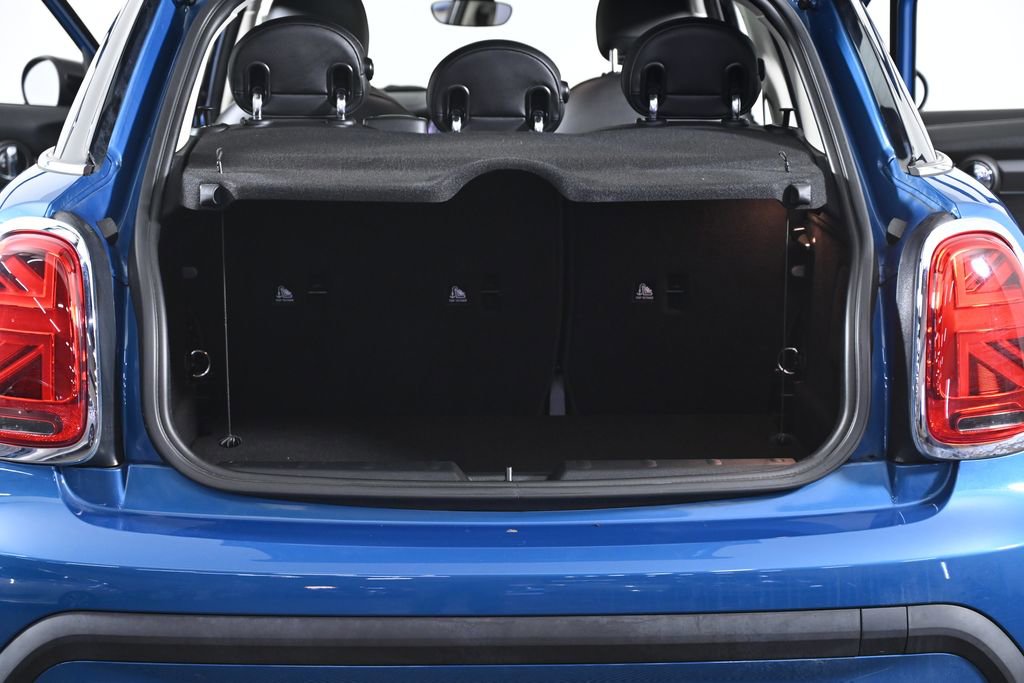 Certified 2022 MINI Cooper 4-Door Hardtop image 31