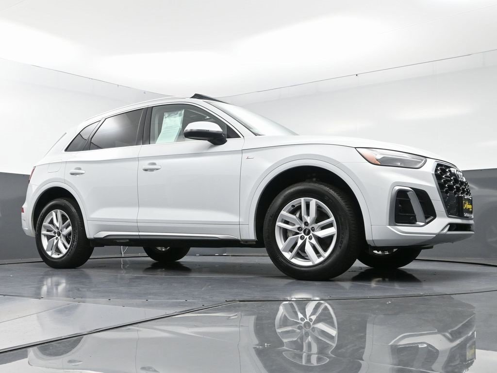 Used 2024 Audi Q5 2.0T Premium w/ Convenience Package image 49