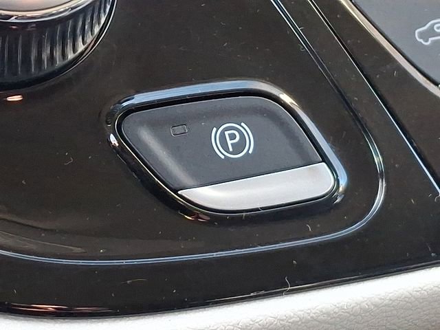 Used 2024 Chrysler Pacifica Touring-L image 26