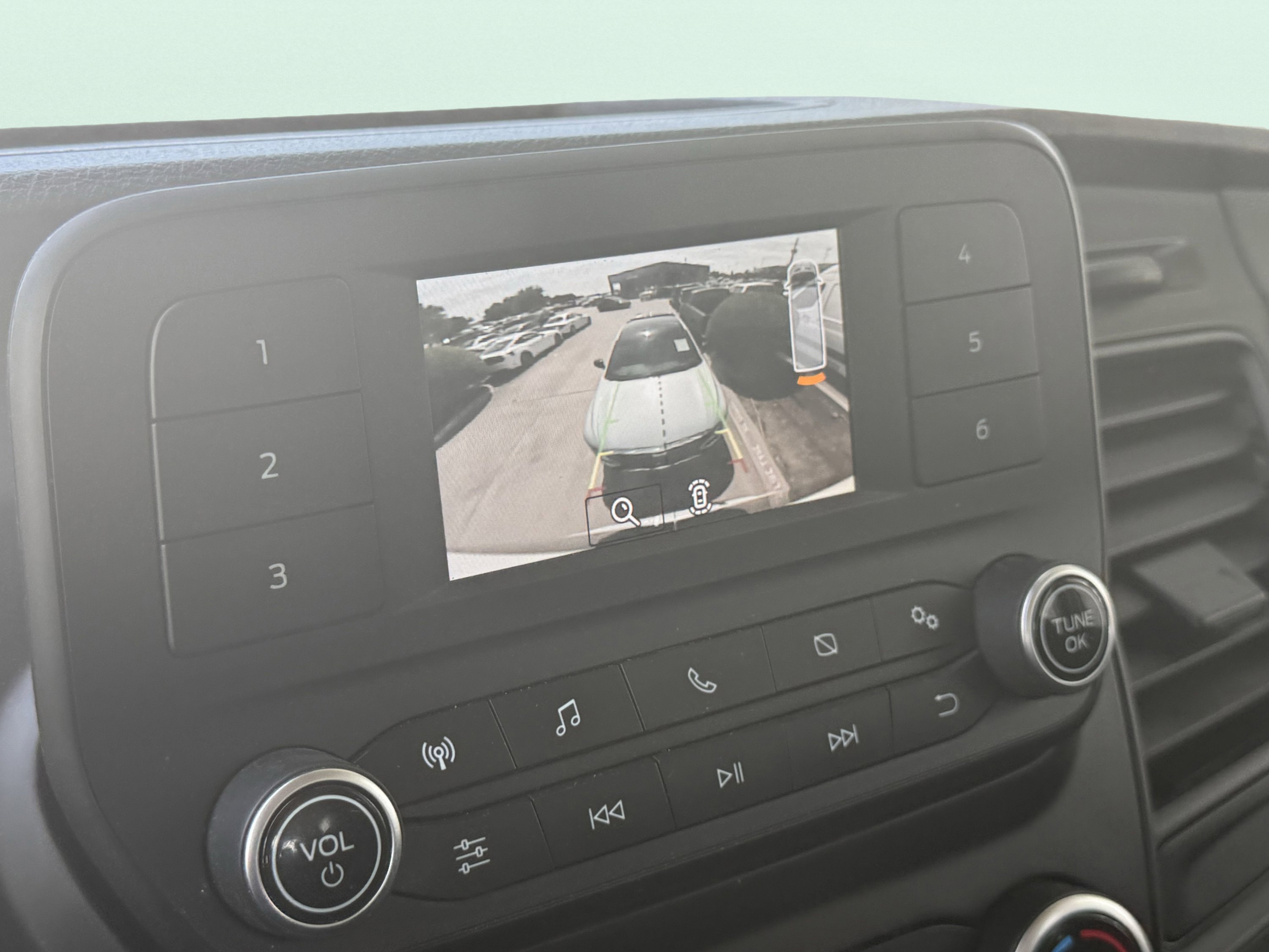 Used 2023 Ford Transit 350 XL image 40