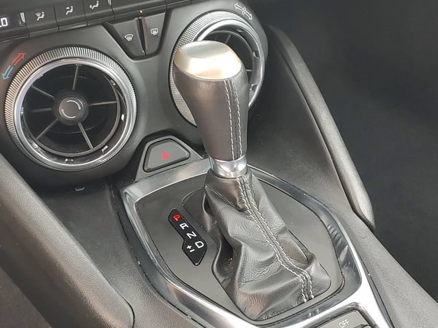 Used 2021 Chevrolet Camaro LT RWD image 17