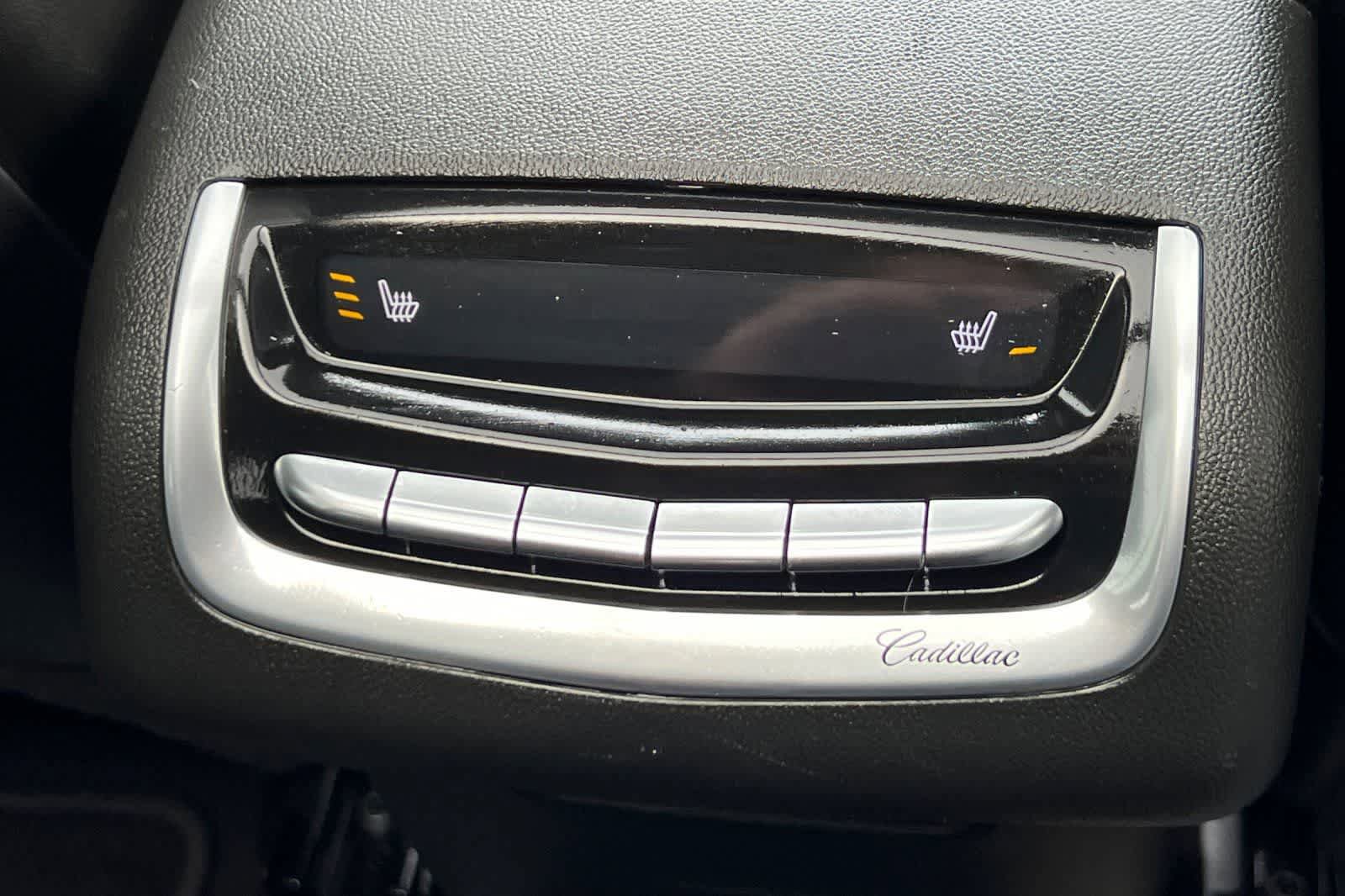 Used 2025 Cadillac XT6 Premium Luxury w/ Technology Package image 15