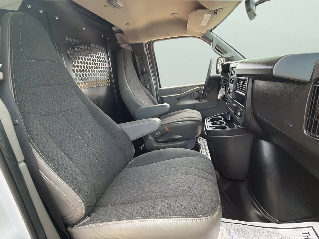 Certified 2025 Chevrolet Express 2500 w/ Driver Convenience Package RWD image 32