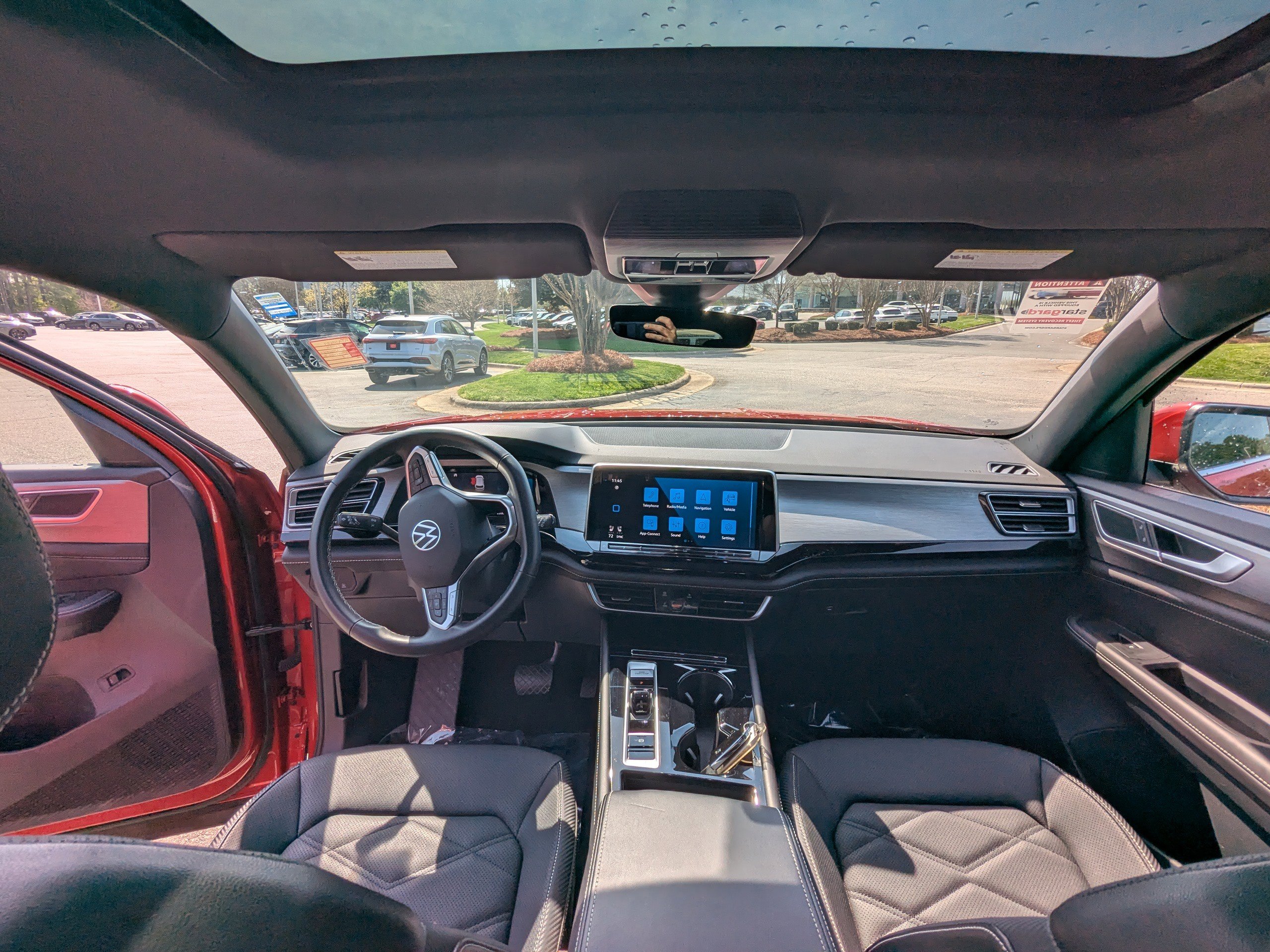 Used 2024 Volkswagen Atlas Cross Sport SE w/ Panoramic Sunroof Package image 13