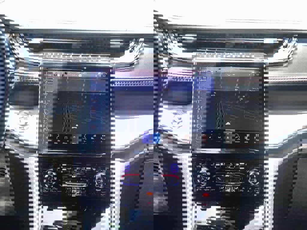 Certified 2022 Jeep Grand Cherokee L Overland w/ Luxury Tech Group IV image 12