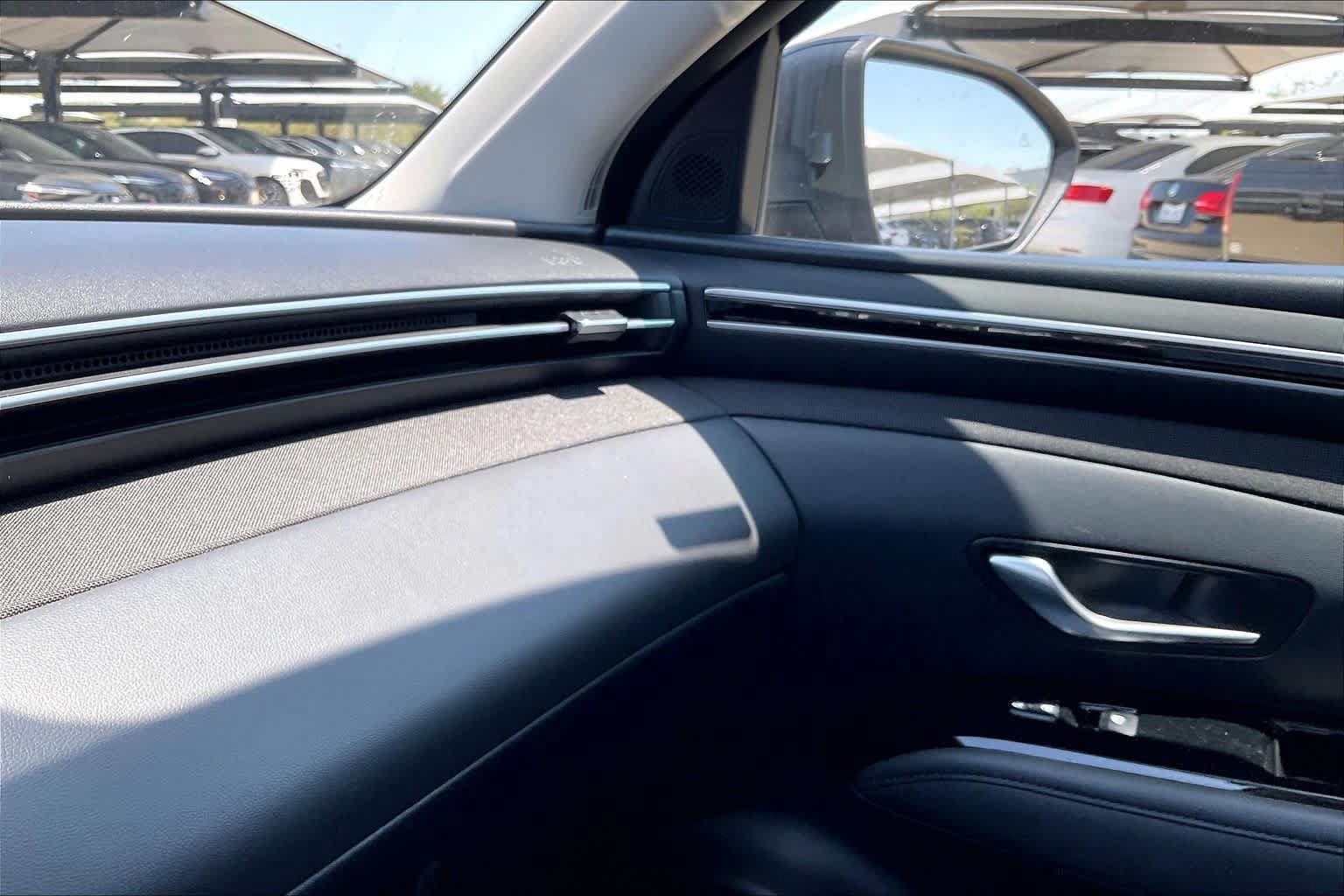 Used 2023 Hyundai Tucson Limited AWD/4WD image 34