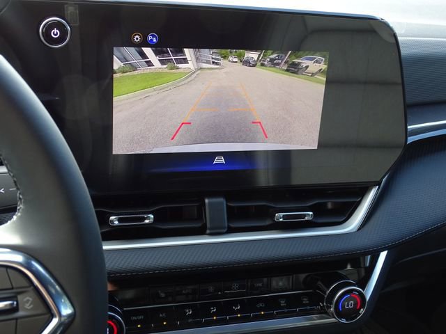 New 2026 Chevrolet Equinox LT w/ Convenience Package II image 24