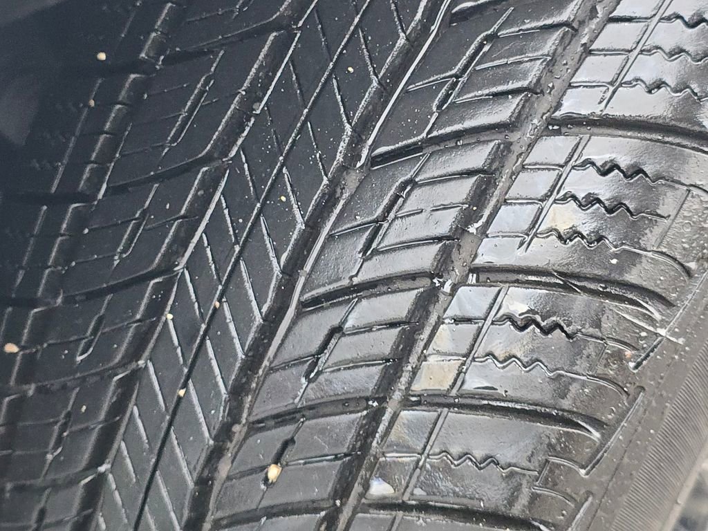 Used 2018 Kia Sorento SX image 9