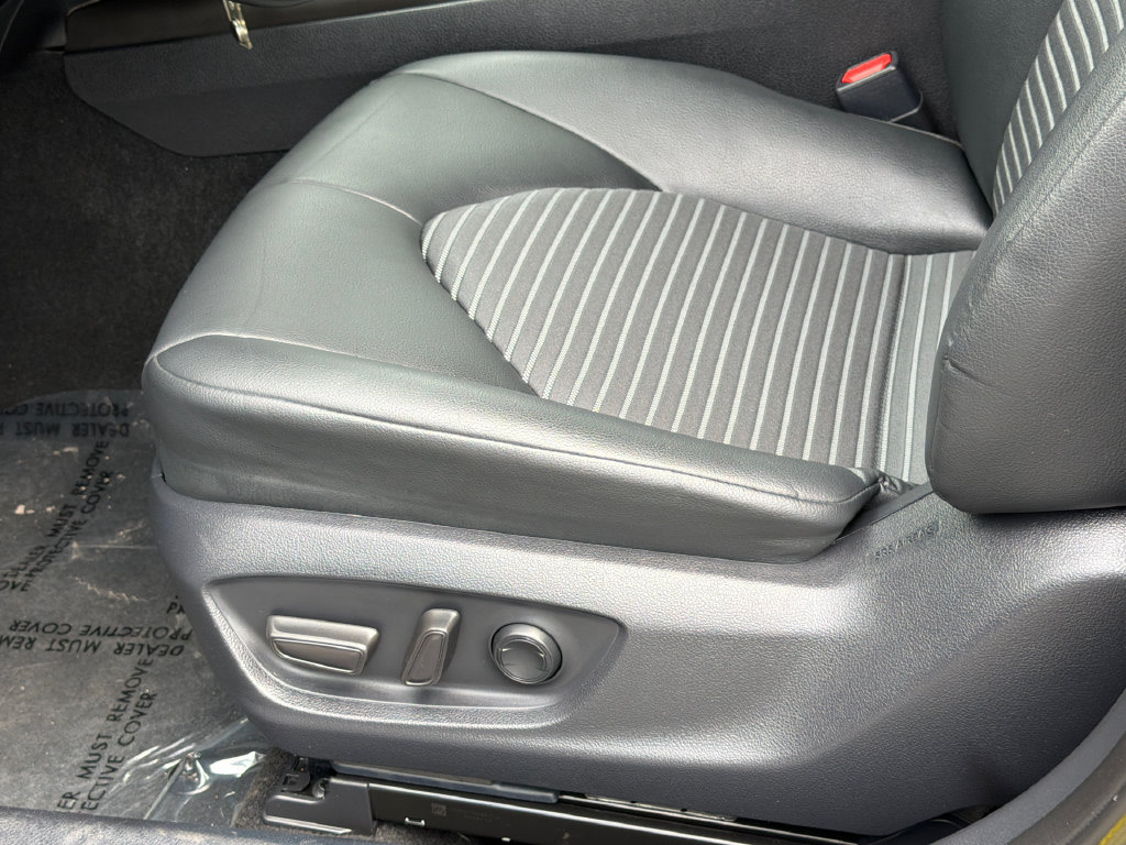 Used 2024 Toyota Camry SE FWD image 20