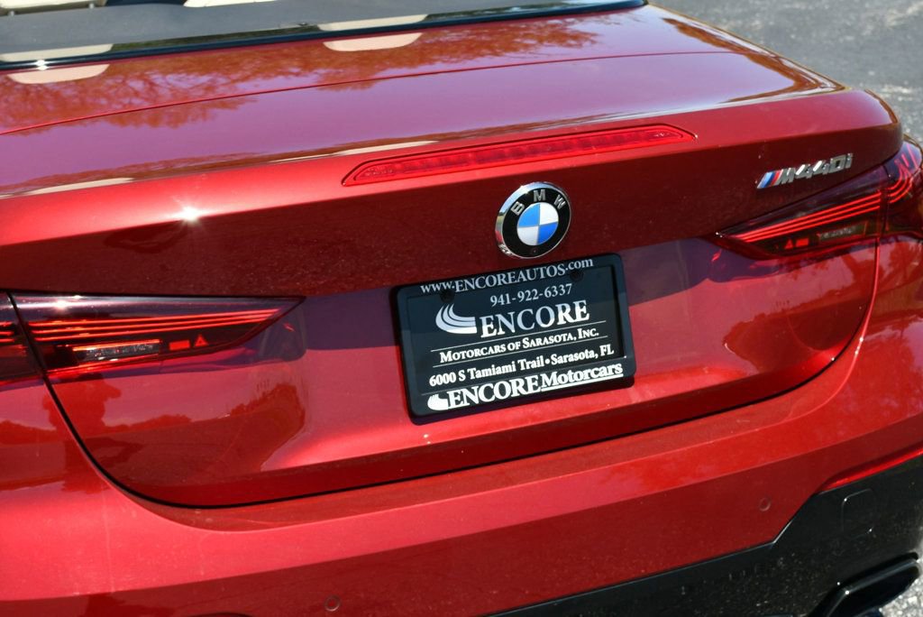 Used 2025 BMW M440i Convertible RWD image 10