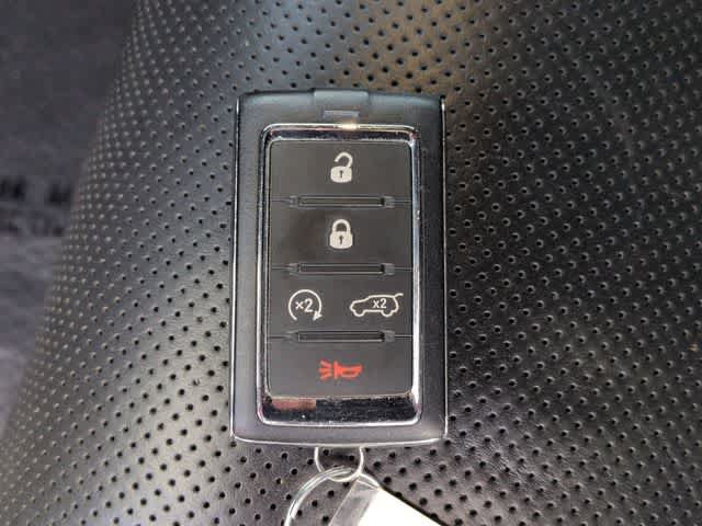 Used 2023 Jeep Grand Cherokee Summit AWD/4WD image 37