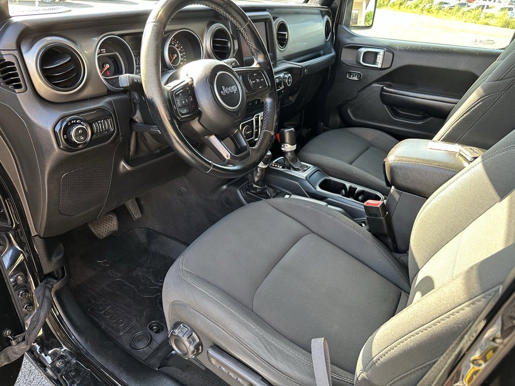 Used 2021 Jeep Gladiator Sport image 11