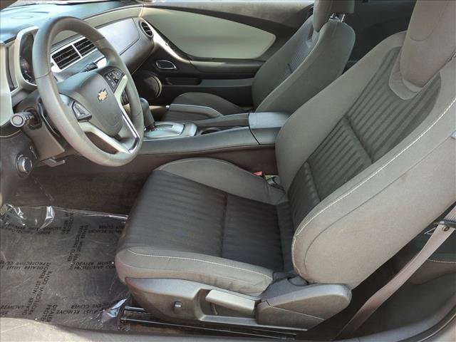 Used 2015 Chevrolet Camaro LS RWD image 15