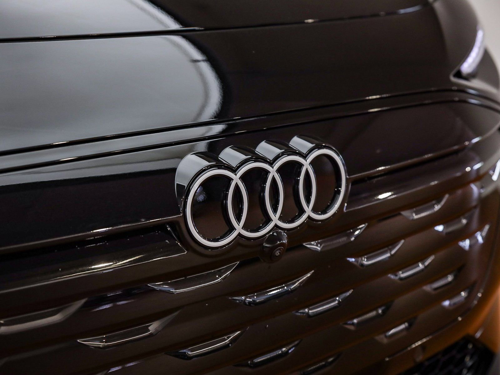 New 2025 Audi A6 e-tron Premium Plus image 8