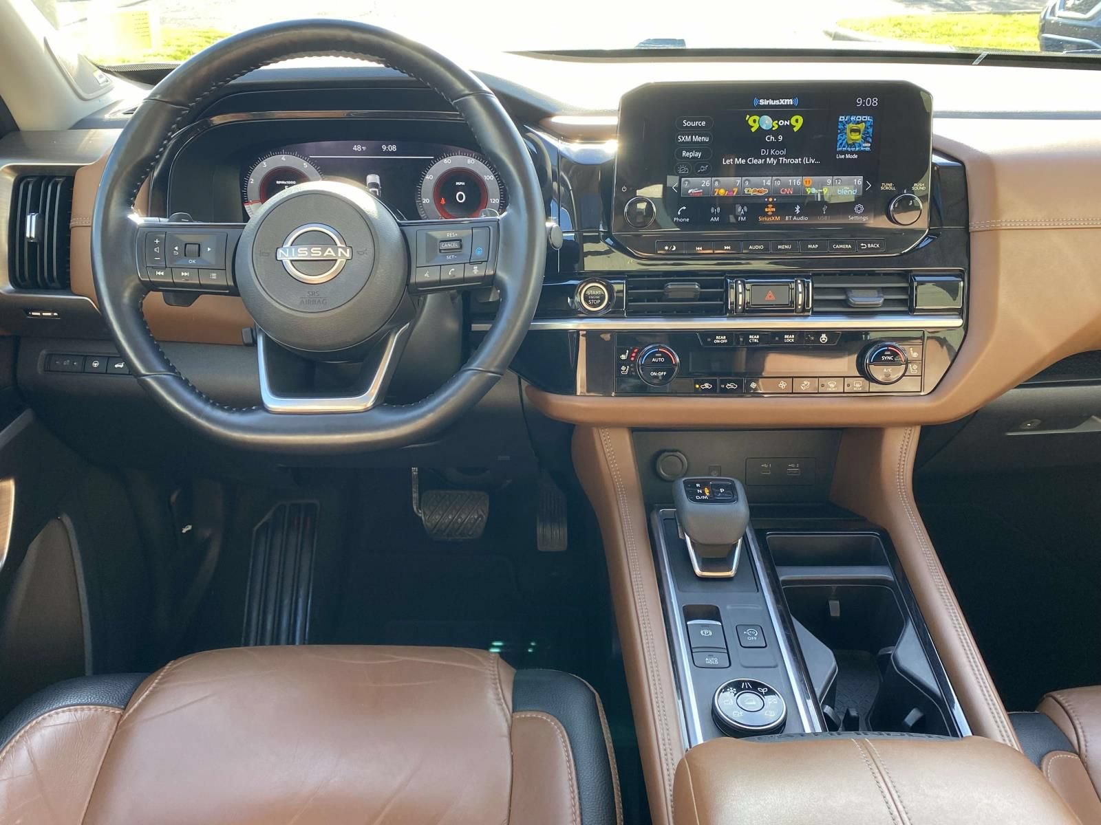 Used 2023 Nissan Pathfinder Platinum w/ Cargo Package AWD/4WD image 11