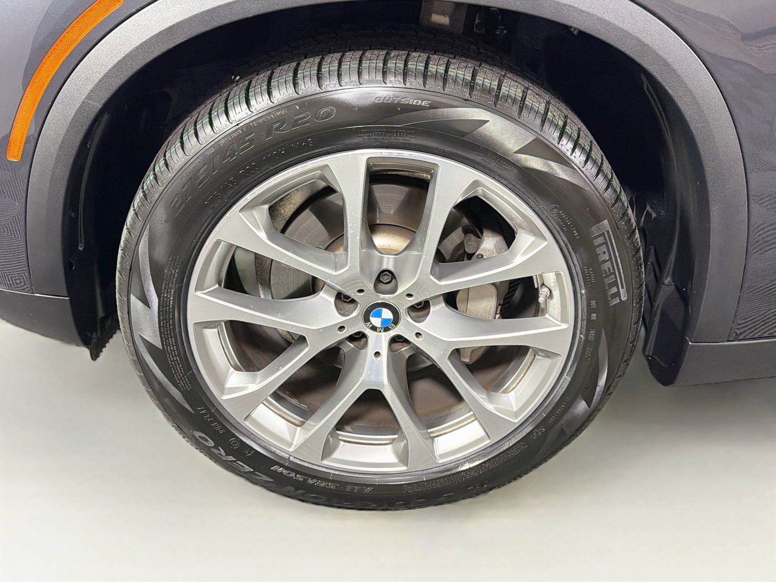 Used 2022 BMW X5 xDrive40i w/ Parking Assistance Package AWD/4WD image 33