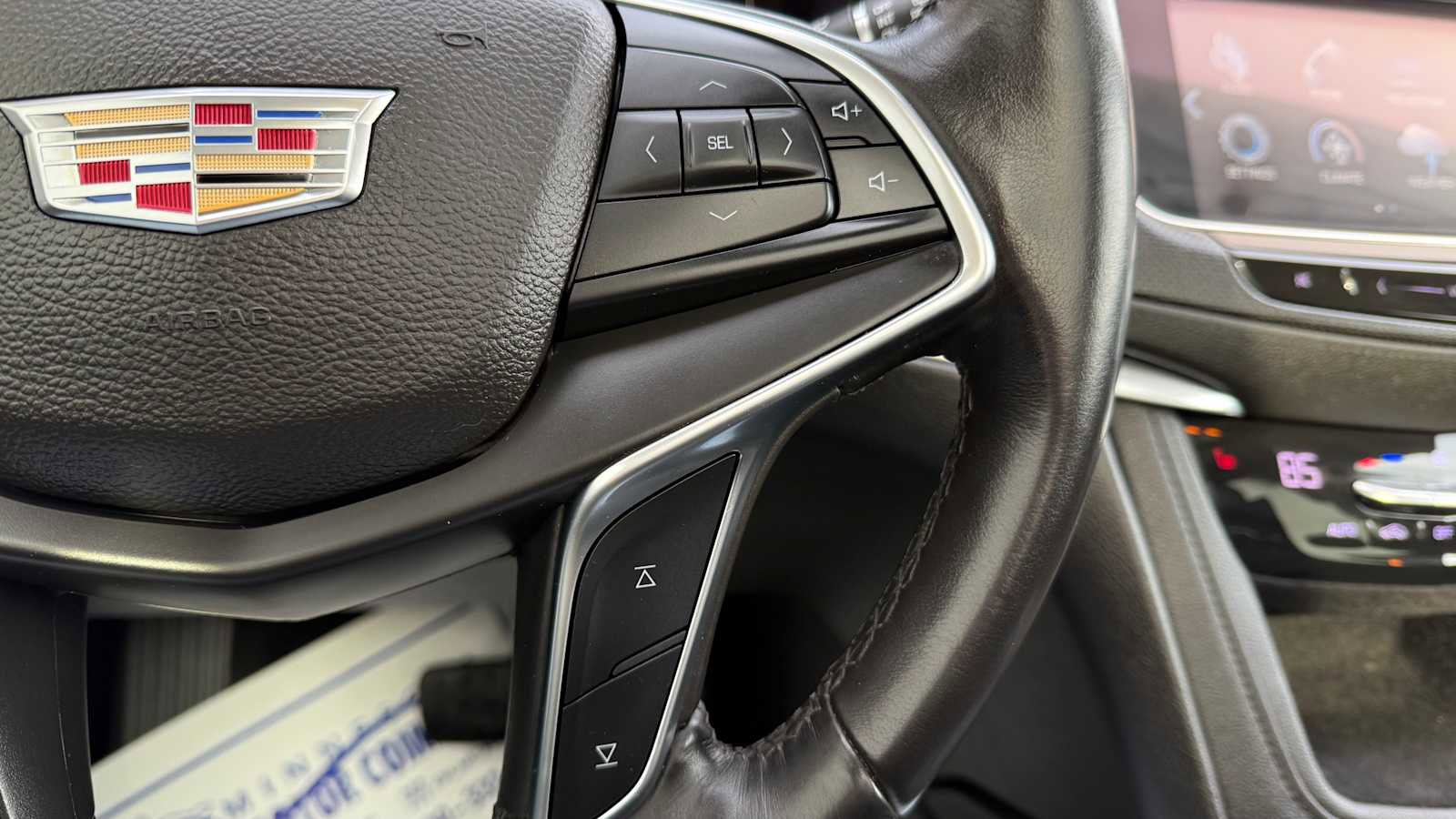 Used 2017 Cadillac XT5 Luxury FWD image 16