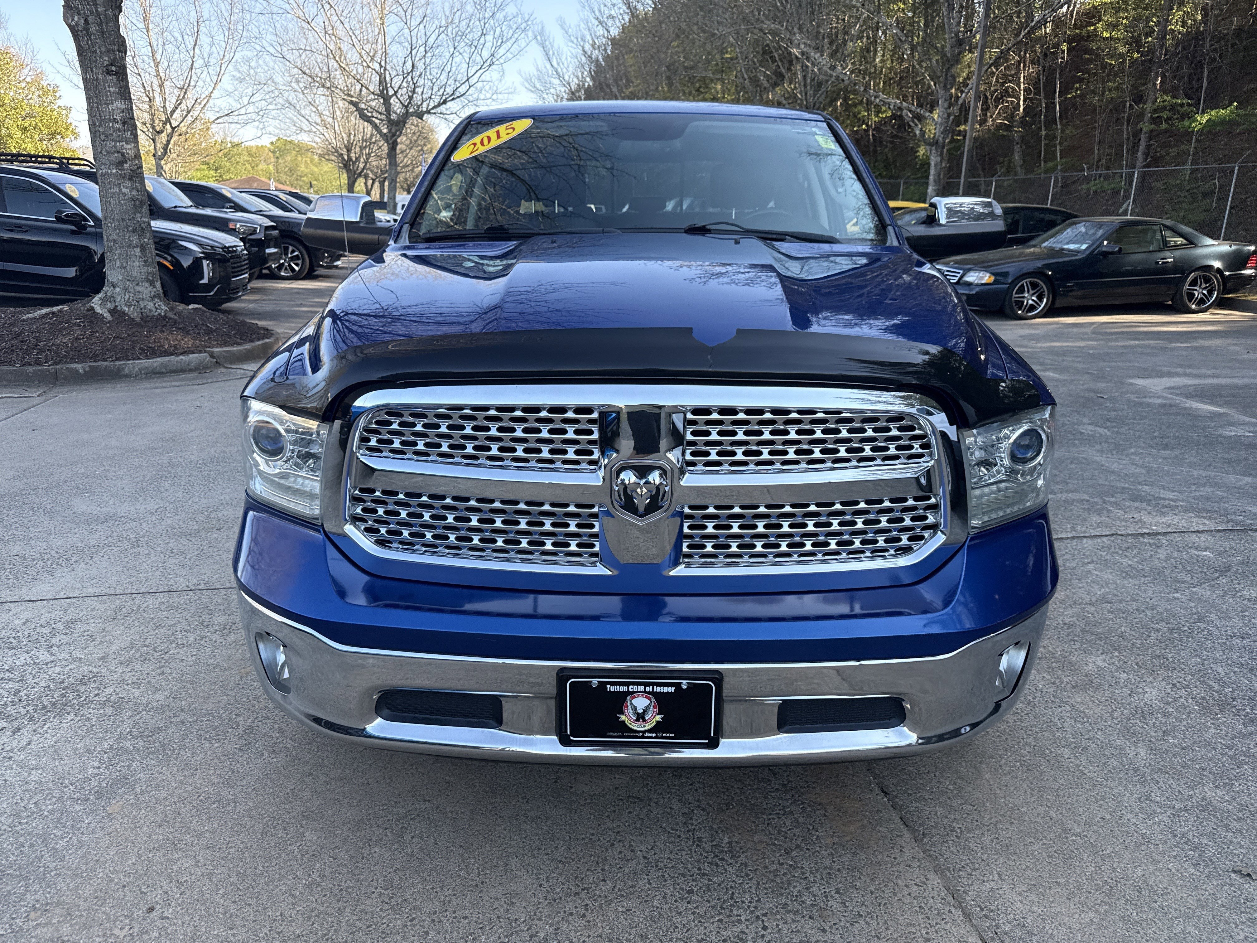 Used 2015 RAM 1500 Laramie w/ Convenience Group AWD/4WD image 2