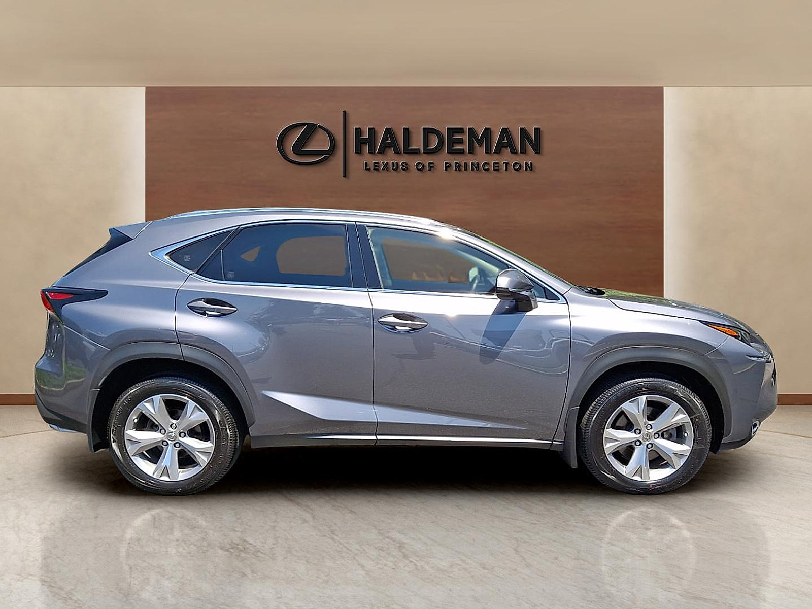 Used 2017 Lexus NX 200t AWD w/ Premium Package image 7