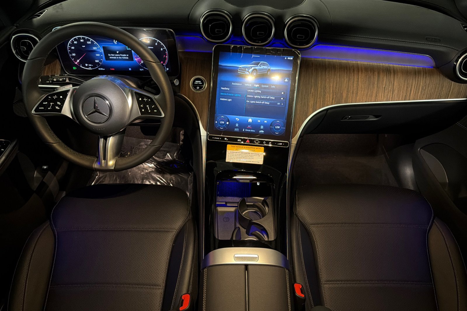 Used 2024 Mercedes-Benz GLC 300 image 12