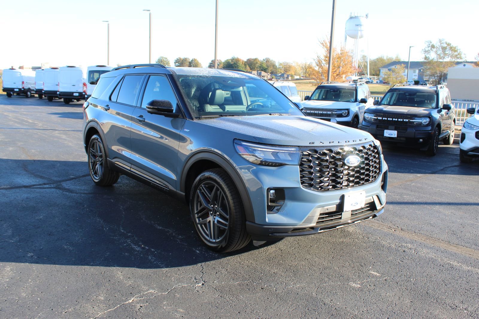 New 2026 Ford Explorer ST-Line w/ ST-Line Street Pack image 7