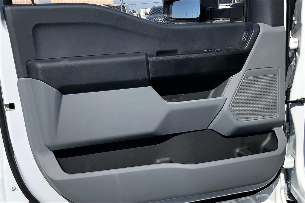 New 2023 Ford F350 XL w/ XL Chrome Package image 13