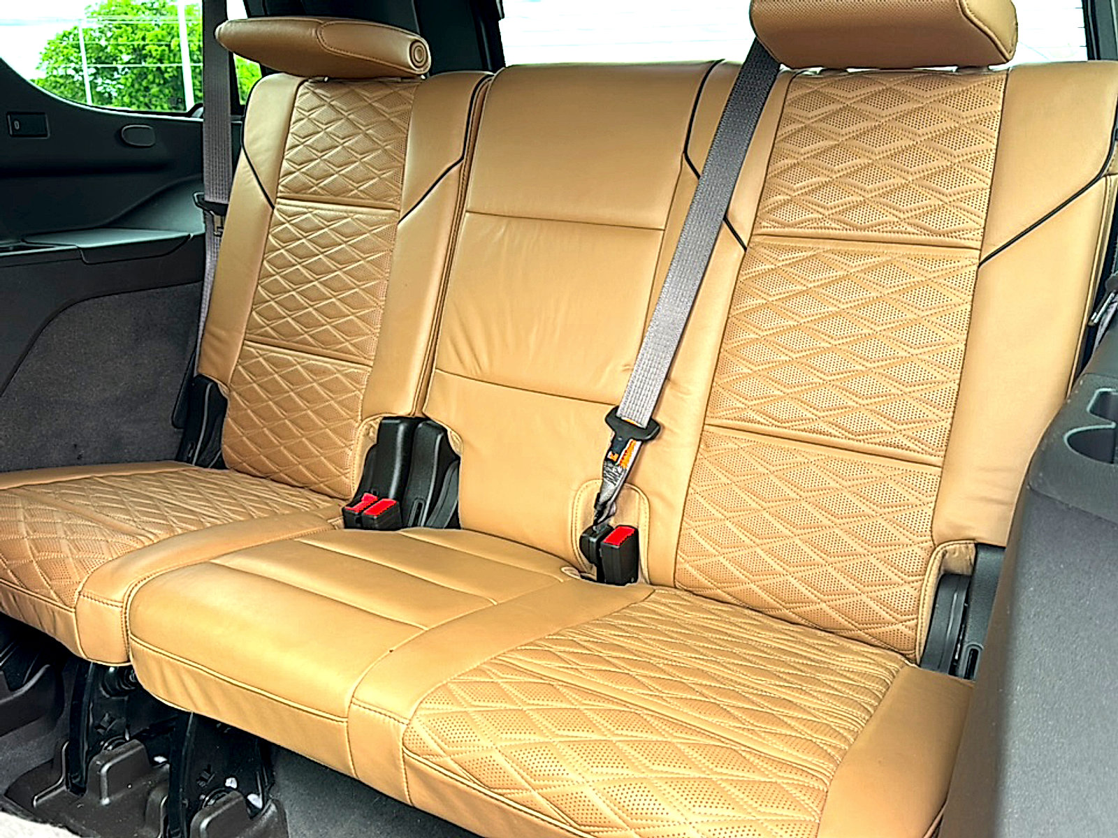 Used 2021 Cadillac Escalade Sport RWD image 21