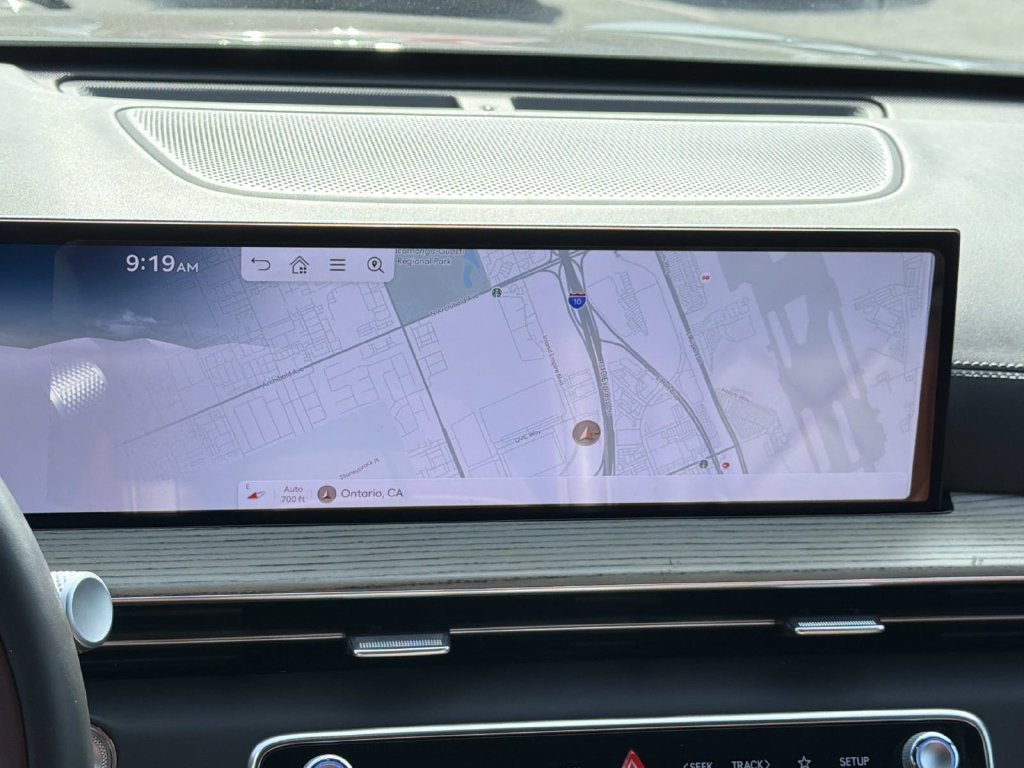 Certified 2025 Genesis GV80 3.5T Prestige AWD/4WD image 10