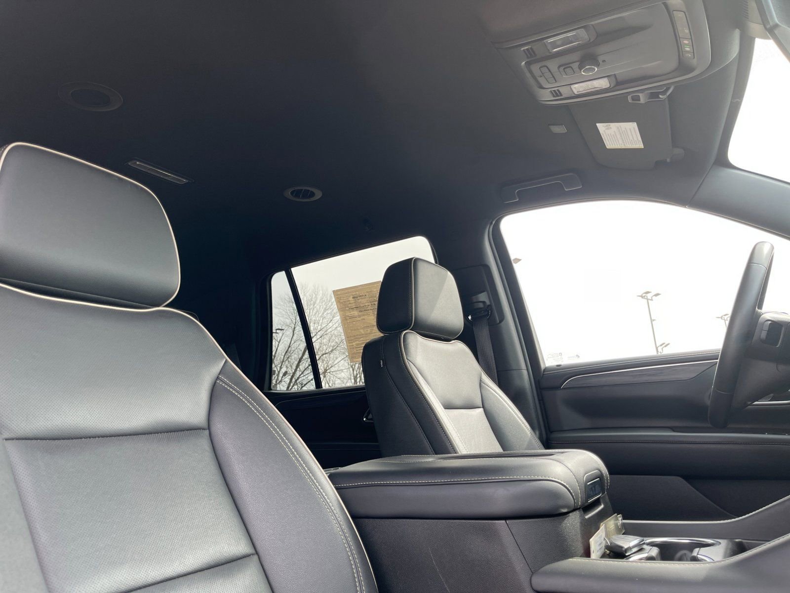 Used 2024 GMC Yukon SLT image 19