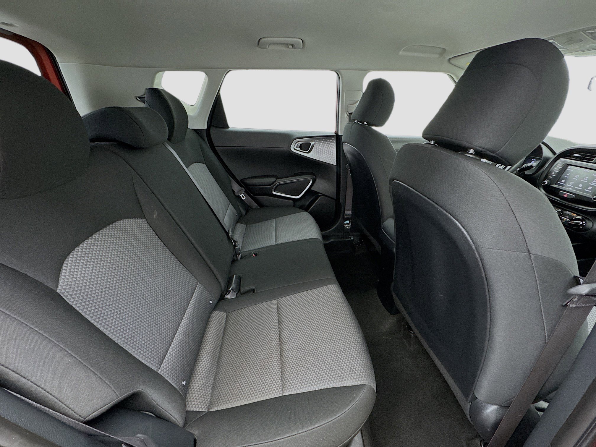 Used 2020 Kia Soul LX image 17