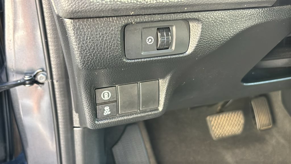 Used 2023 Honda Civic EX-L image 12