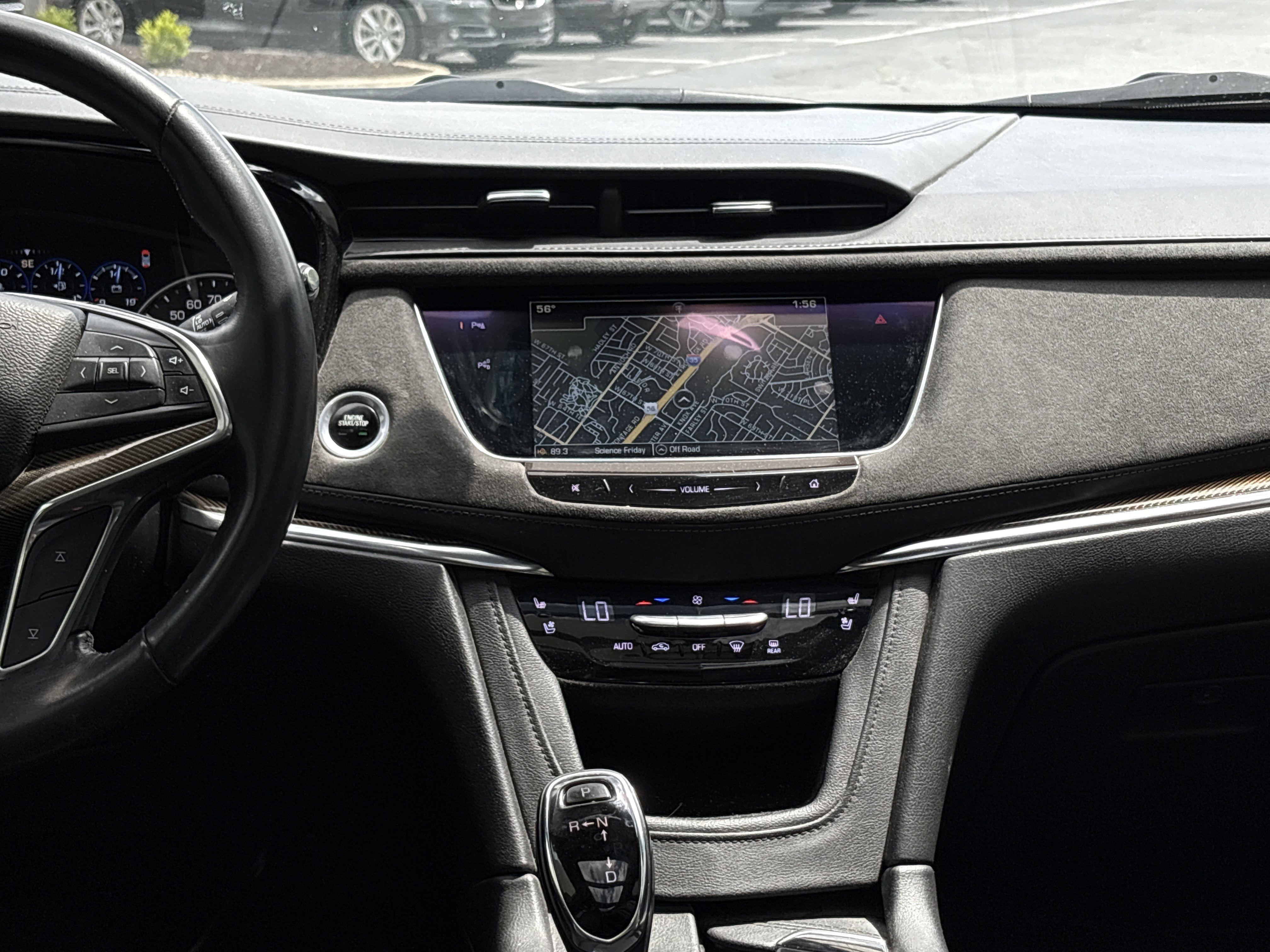 Used 2017 Cadillac XT5 Platinum w/ Driver Assist Package AWD/4WD image 30